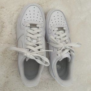 Nike Air Force 1 '07 - WHITE - NEW - Size 6.5
